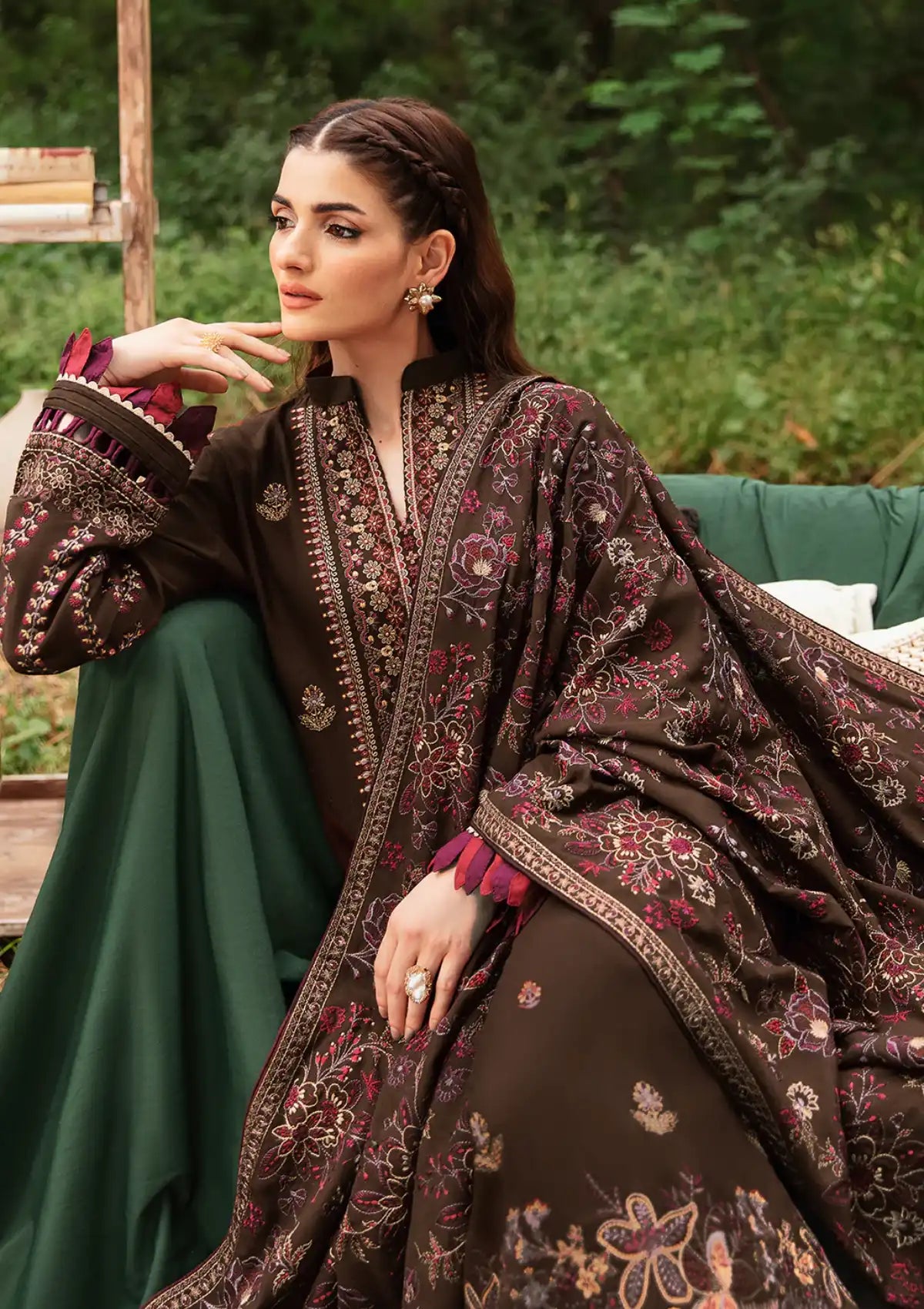 FULLY EMBROIDERED 3PC KARANDI DRESS WITH EMBROIDERED KARANDI SHAWL-ZSJ523