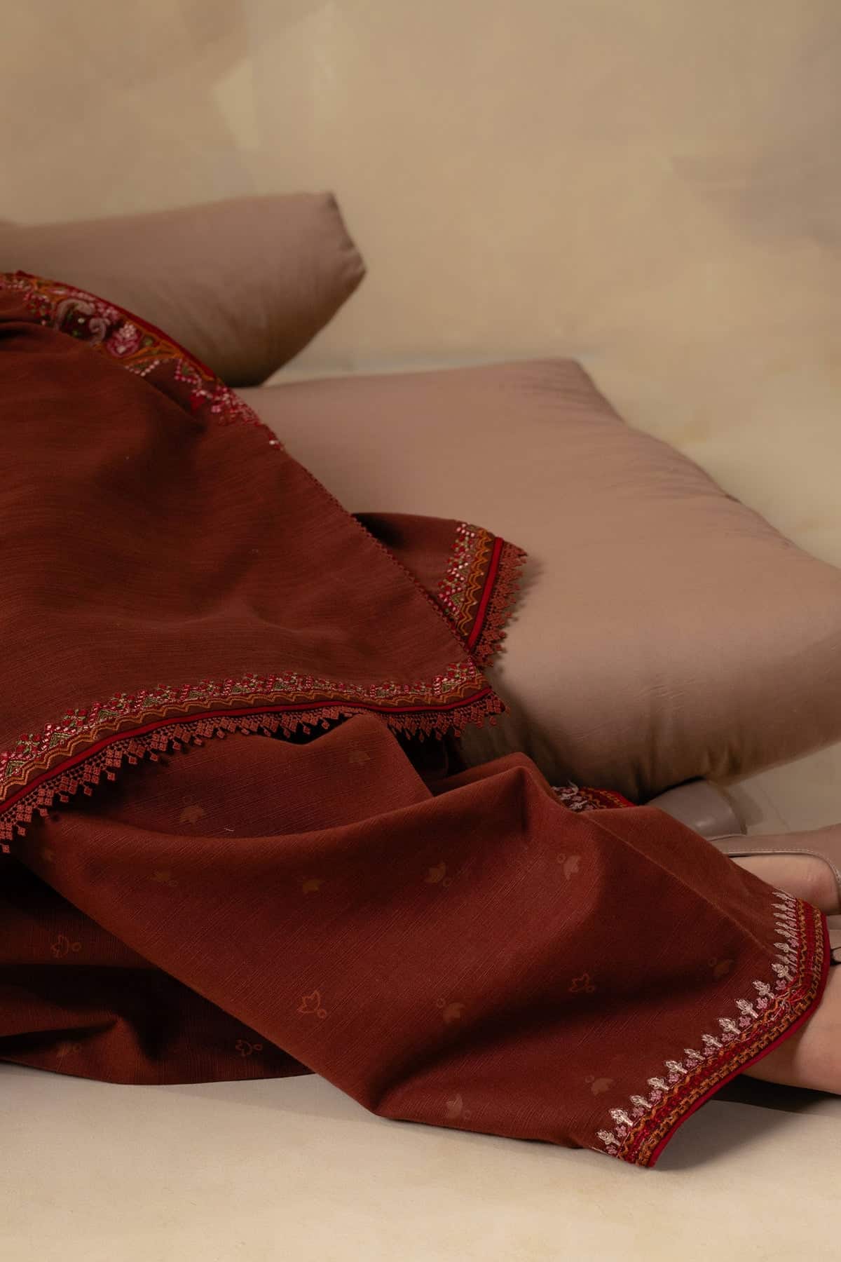 FULLY EMBROIDERED 3PC DHANAK DRESS WITH PRINTED DHANAK SHAWL-ZSJ559
