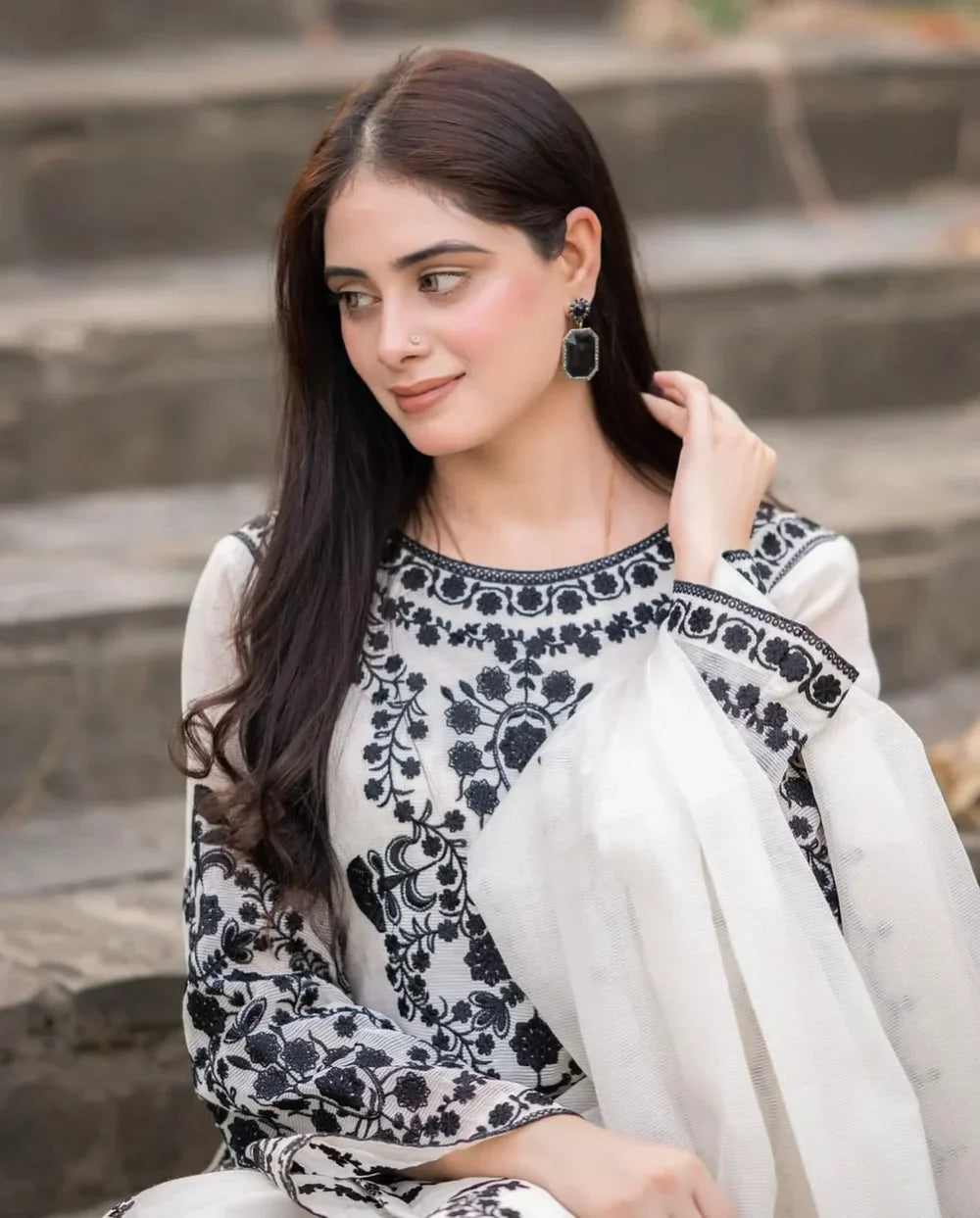 Embroidered Luxury Lawn Unstitched 3Pc | 1012