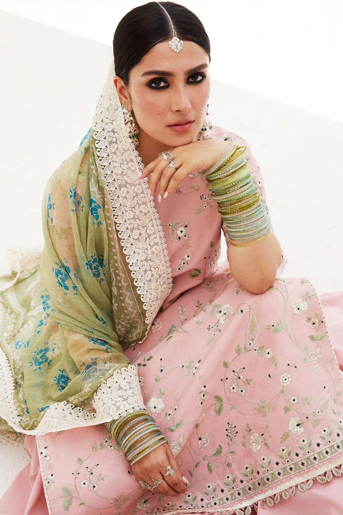 Embroidered Luxury Lawn Unstitched 3Pc | 1064